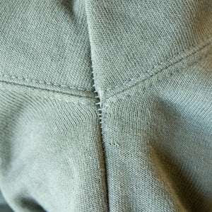 Haw Flakes Embroidered Crop Hoodie / Imperfect (Final Sale) - Ni De Mama Chinese - Inspired Clothing | Olive Green , S