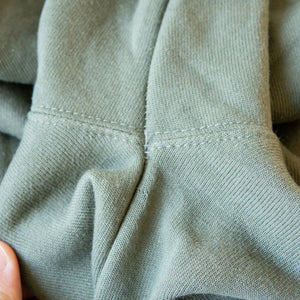 Haw Flakes Embroidered Crop Hoodie / Imperfect (Final Sale) - Ni De Mama Chinese - Inspired Clothing | Olive Green , S