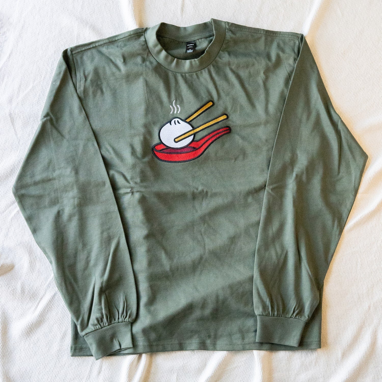 Xiao Long Bao Large Embroidered Premium Long Sleeve T-Shirt / Sample (Final Sale) - Ni De Mama Chinese - Inspired Clothing | Olive Green , M