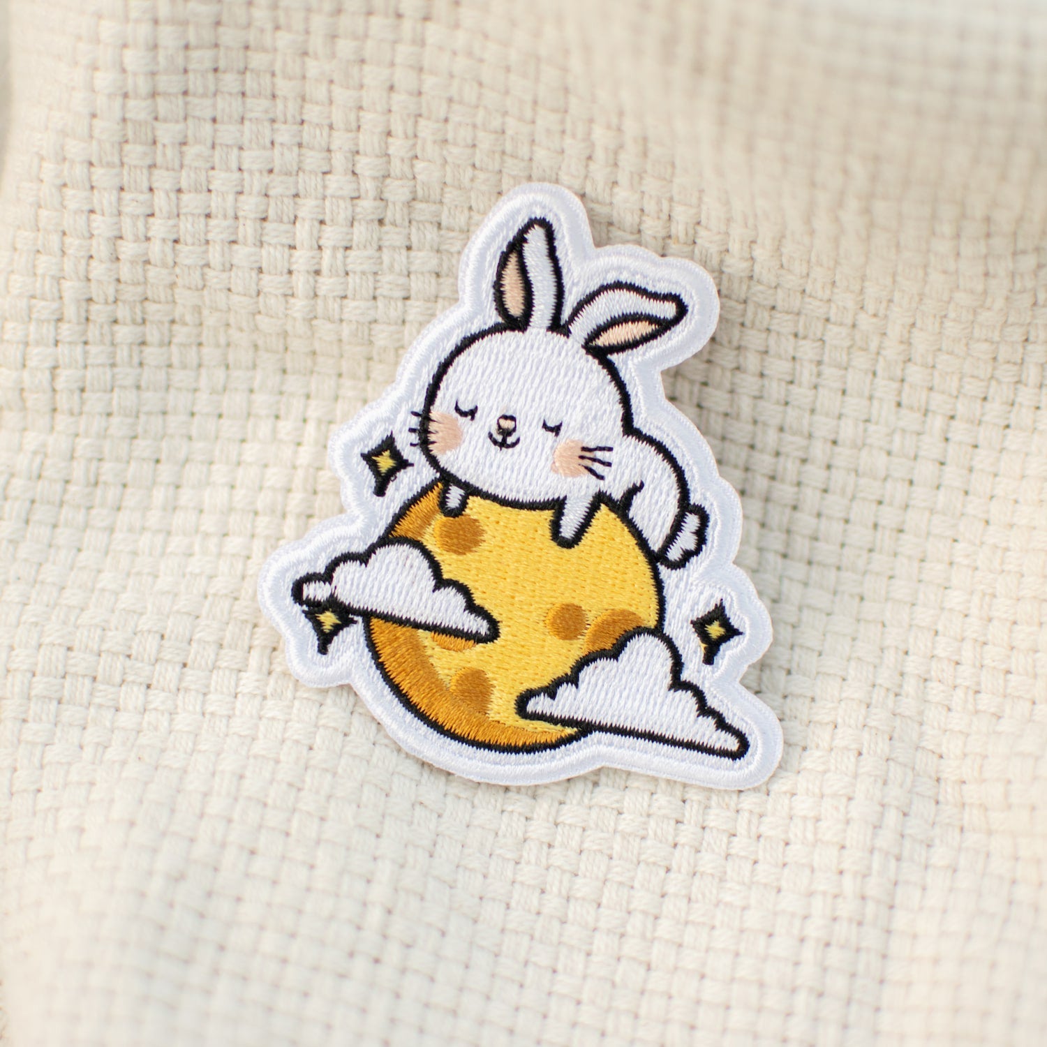 Moon Rabbit Embroidered Patch - Ni De Mama Chinese Clothing